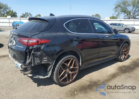 2018 Alfa Romeo Stelvio z USA, uszkodzony, nr VIN ZASFAKAN5J7B78919